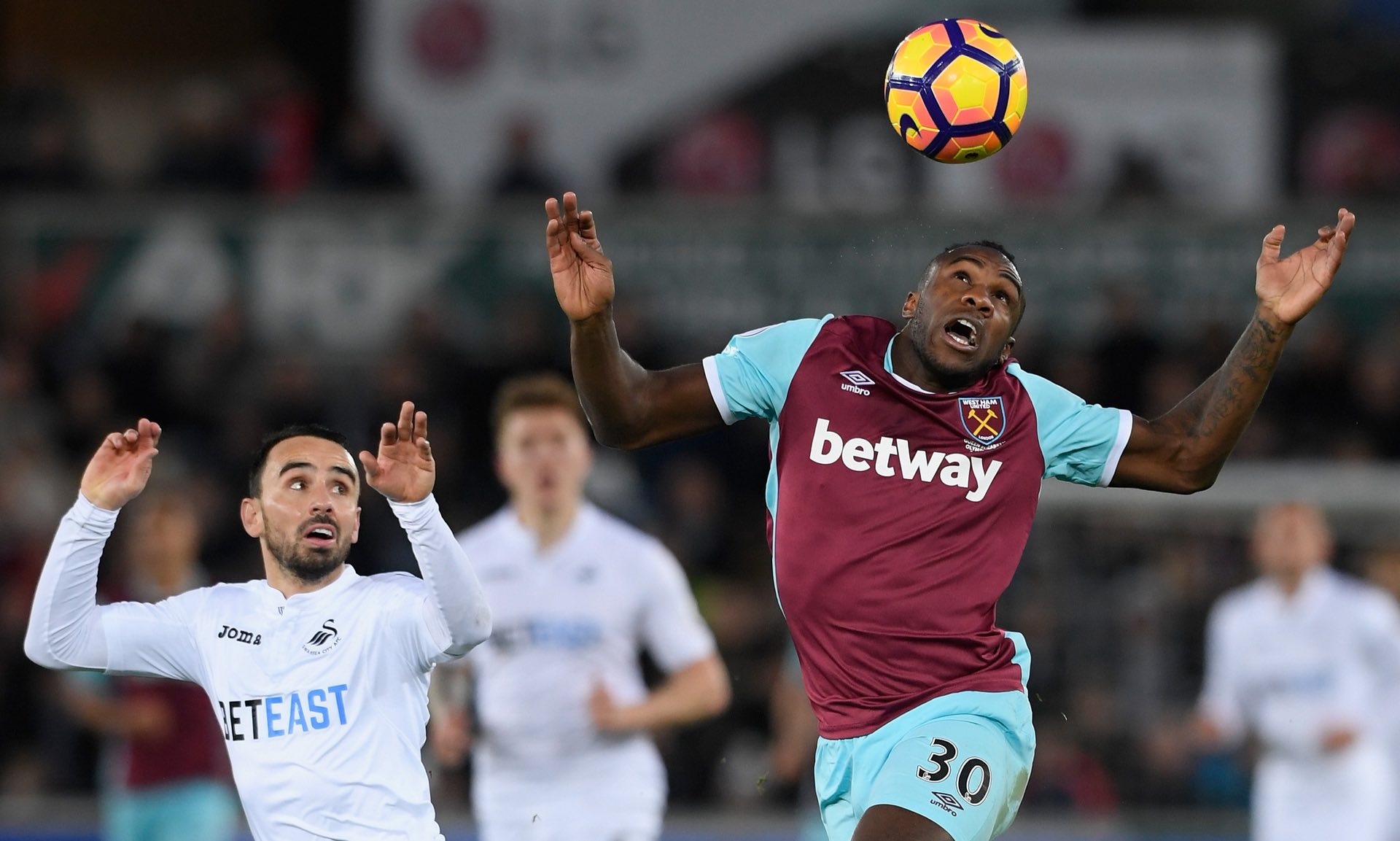 员们在场上 员们在场上