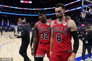 强烈不满 强烈不满